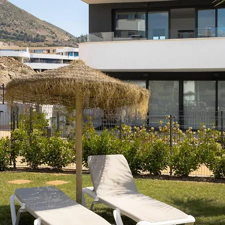Casa Olivia Higueron West *