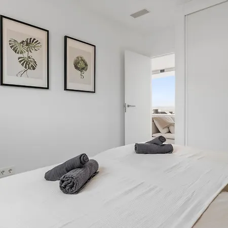 Casa Olivia Higueron West