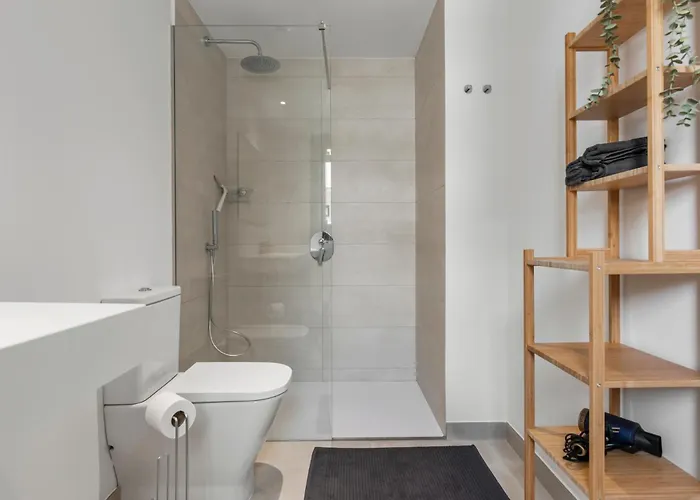 Casa Olivia Higueron West *